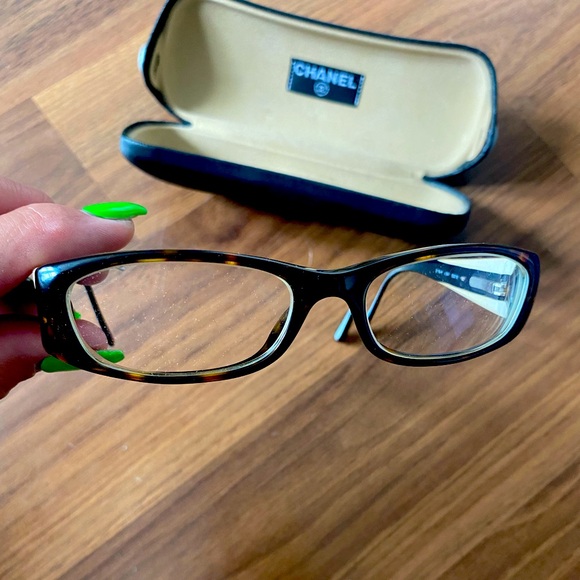 Chanel sunglasses, black & white and tortoise, with prescription. With case. - Picture 3 of 6